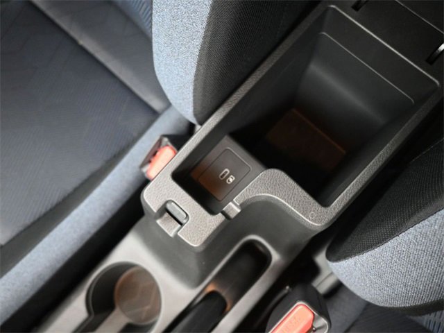 Used 2025 Nissan Versa SV w/ Trunk Package image 31