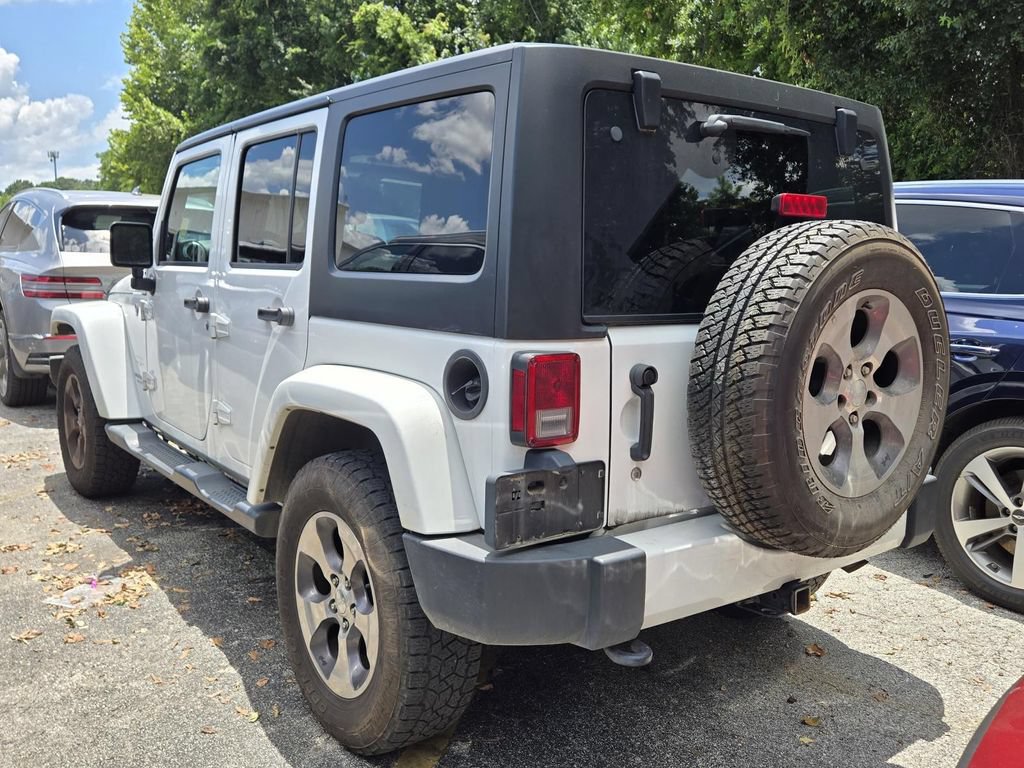 Used 2016 Jeep Wrangler Unlimited Sahara w/ Max Tow Package AWD/4WD image 3