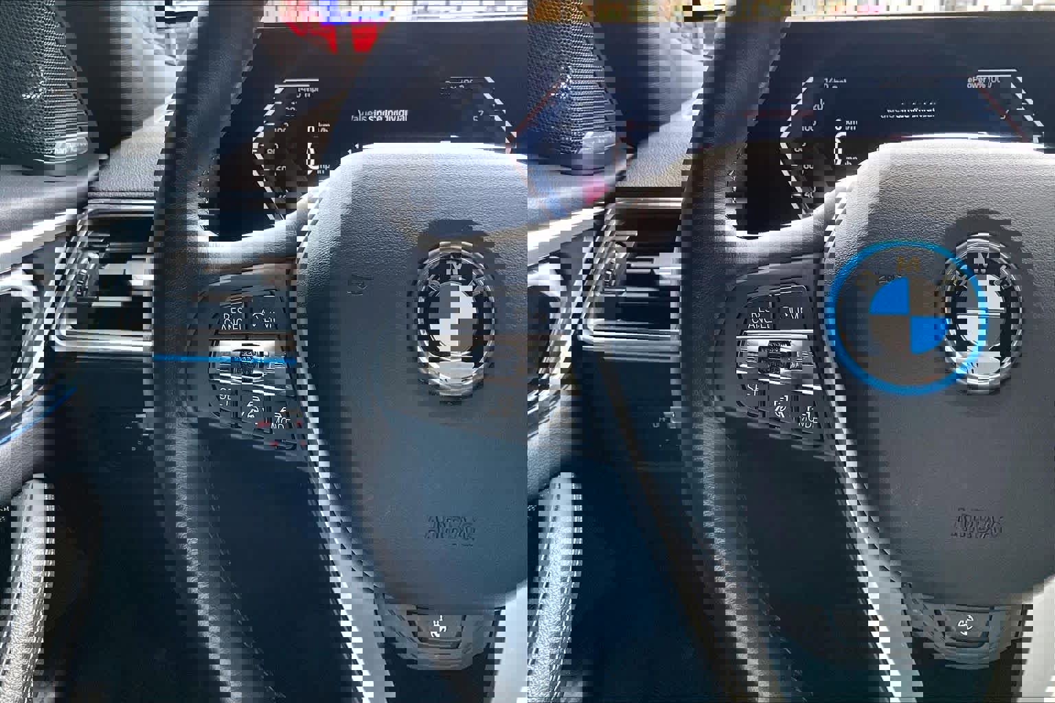 Used 2023 BMW i4 eDrive35 image 23