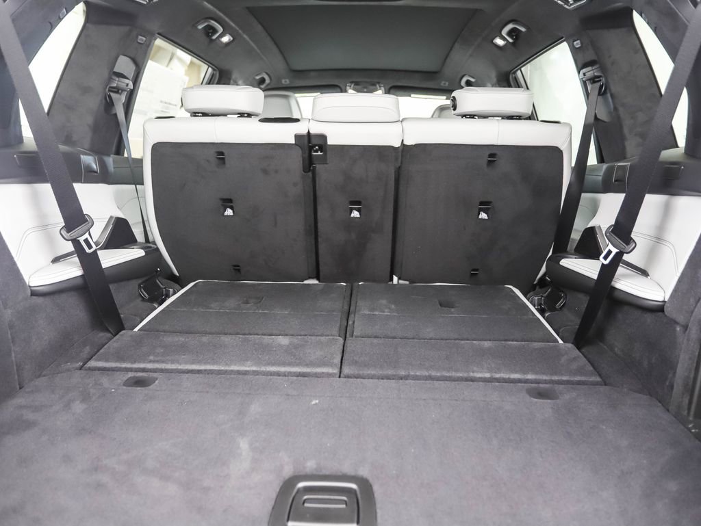 Used 2026 BMW X7 xDrive40i image 26