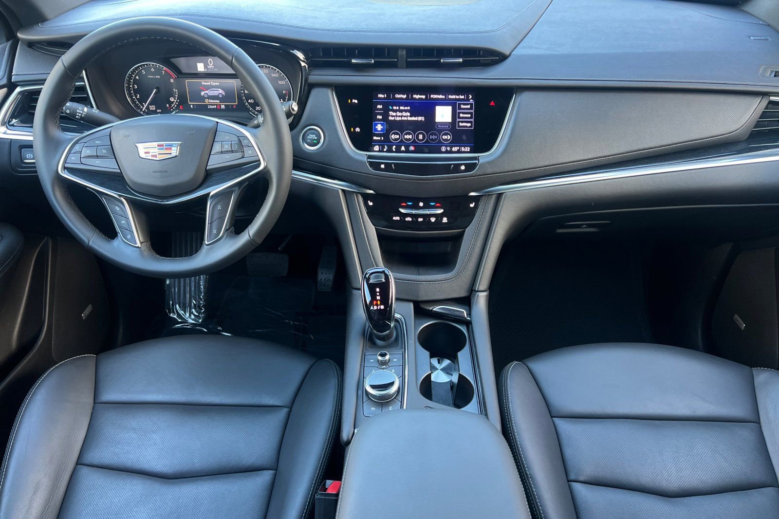 Used 2025 Cadillac XT5 Premium Luxury image 14