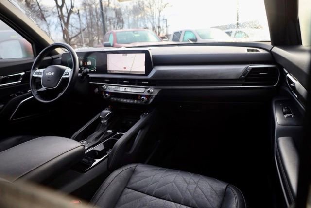 Used 2023 Kia Telluride EX X-Line image 40