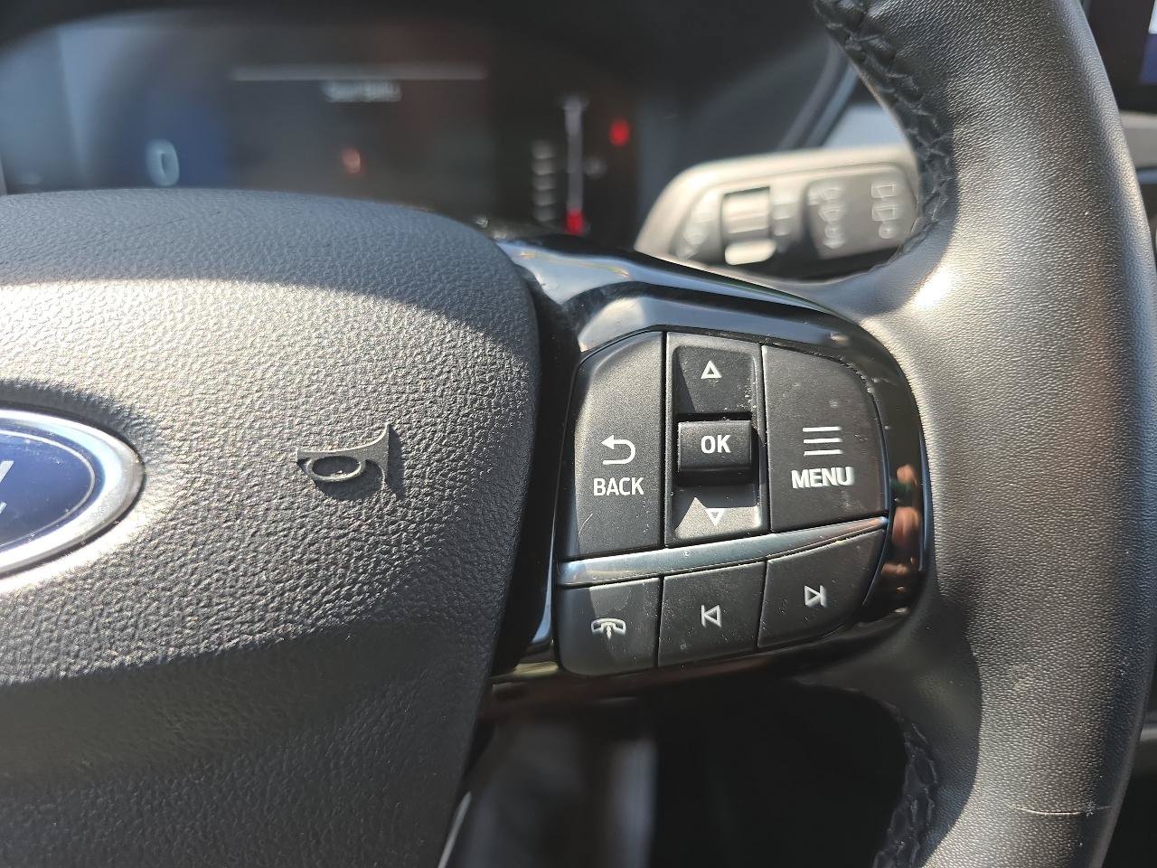 Used 2023 Ford Escape Active AWD/4WD image 27