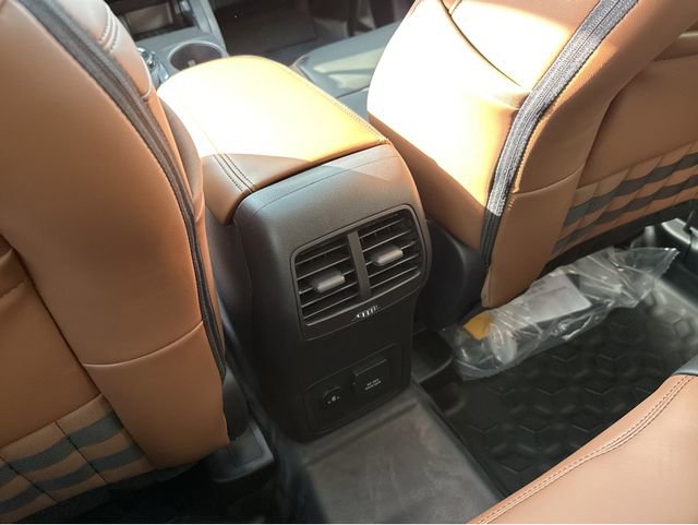 New 2025 Ford Bronco Sport Outer Banks w/ Sasquatch Outer Banks Package AWD/4WD image 23