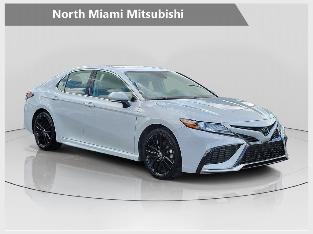Used 2024 Toyota Camry XSE FWD image 1