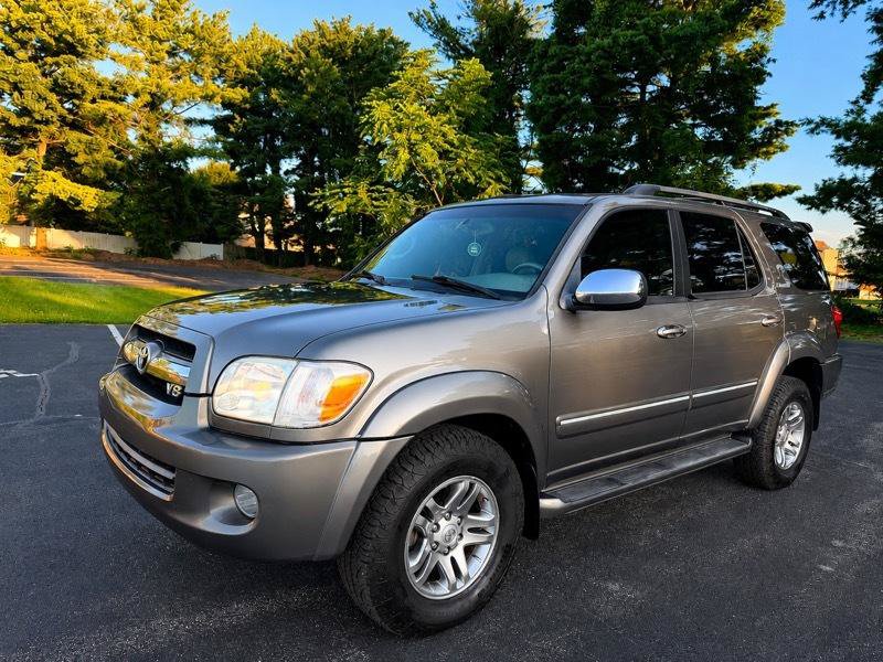 Used 2007 Toyota Sequoia Limited w/ Luxury Pkg