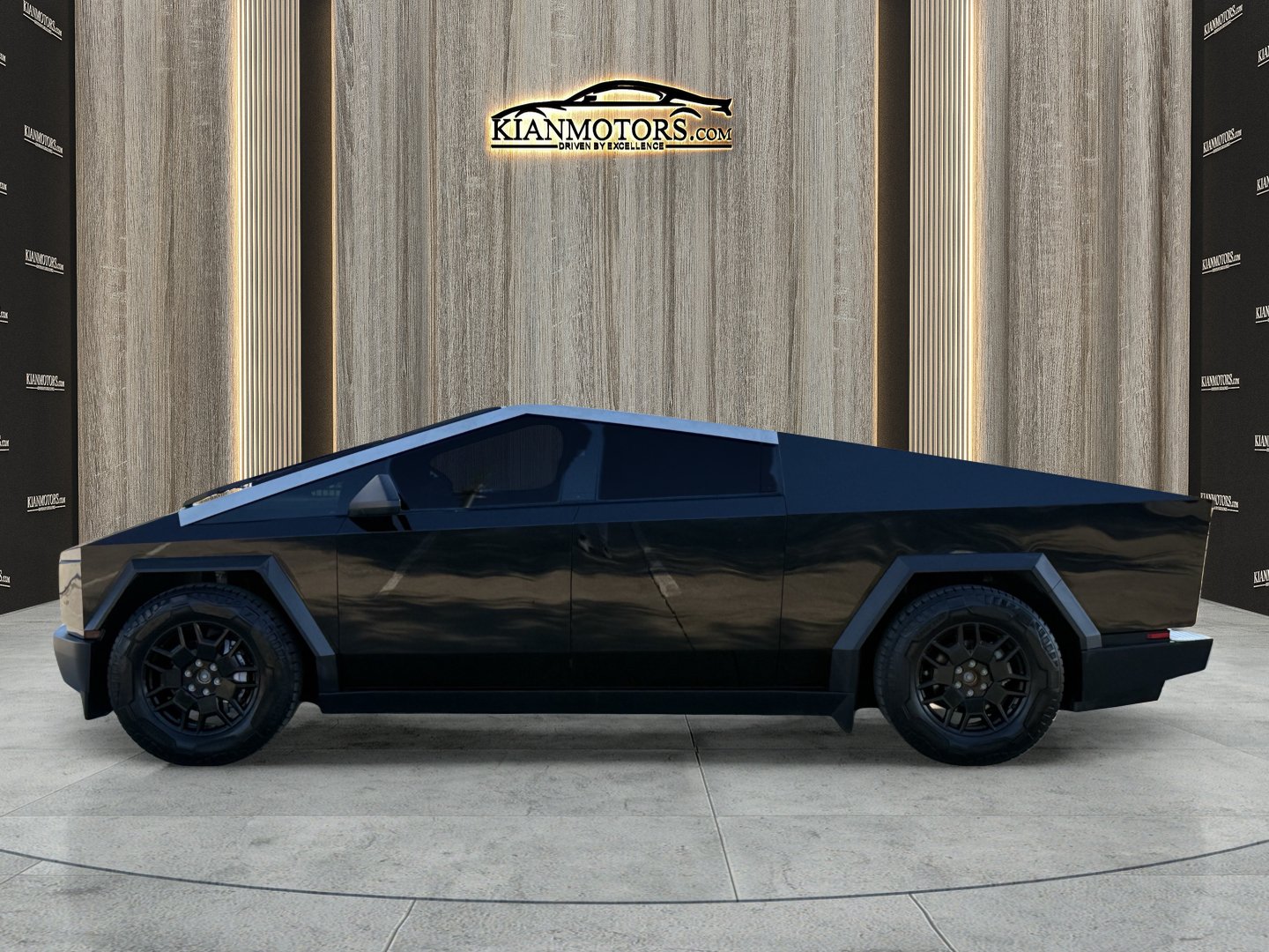 Used 2024 Tesla Cybertruck AWD Crew Cab image 6