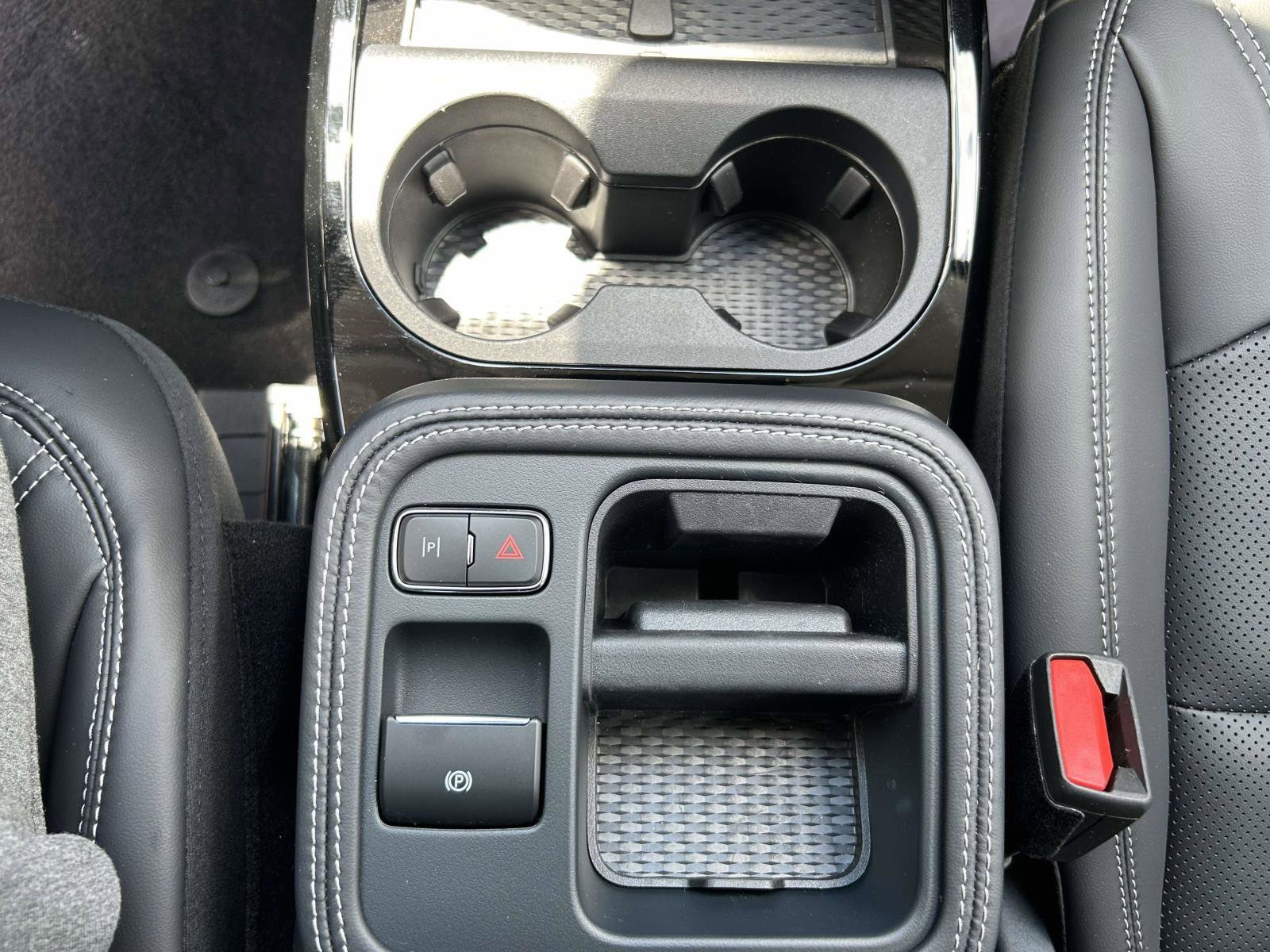 Used 2025 Ford Mustang Mach-E Premium RWD image 28