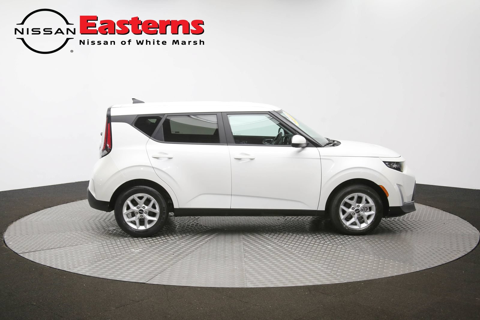 Used 2024 Kia Soul LX w/ Option Group 015 FWD image 43