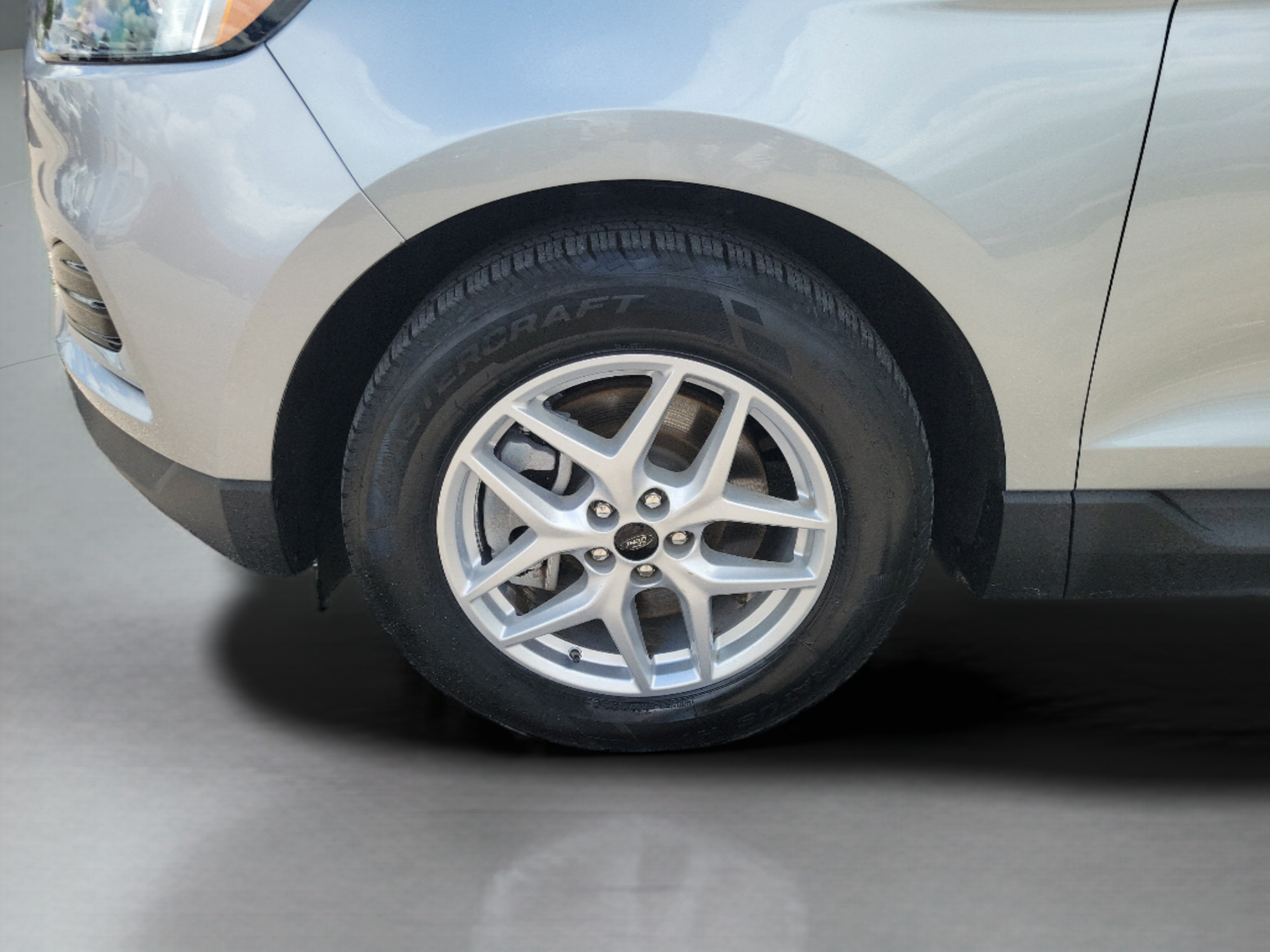 Used 2024 Ford Edge SEL AWD/4WD image 32