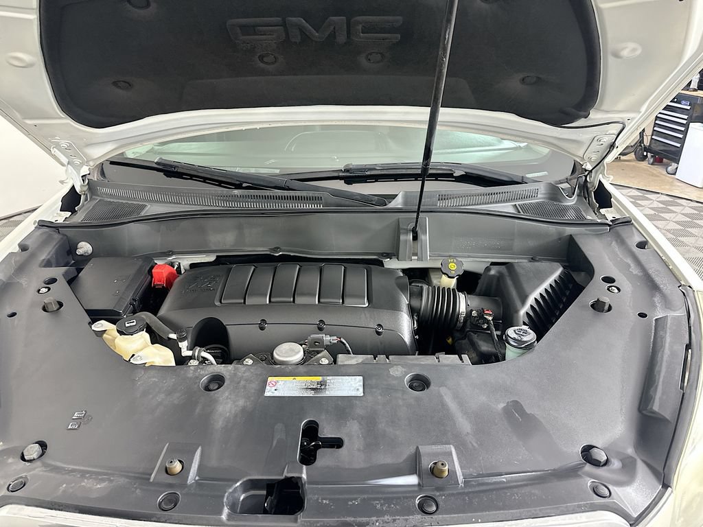 Used 2015 GMC Acadia SLE FWD image 28