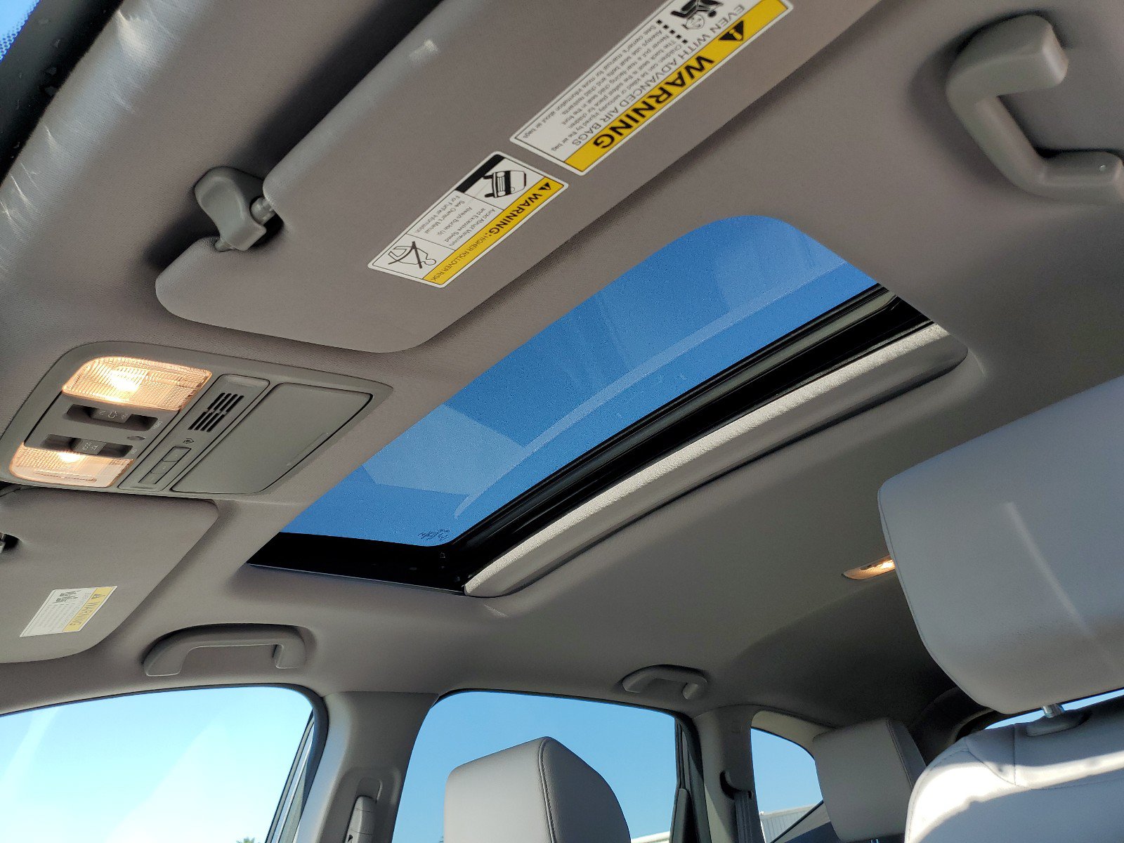 Used 2018 Honda CR-V Touring image 16
