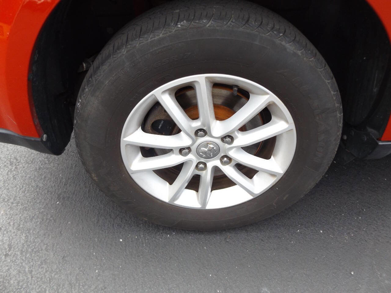 Used 2014 Dodge Journey SXT w/ Flexible Seating Group image 34