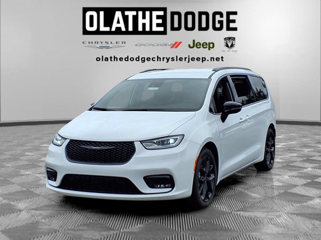 New 2026 Chrysler Pacifica Select w/ S Appearance Package FWD video 1