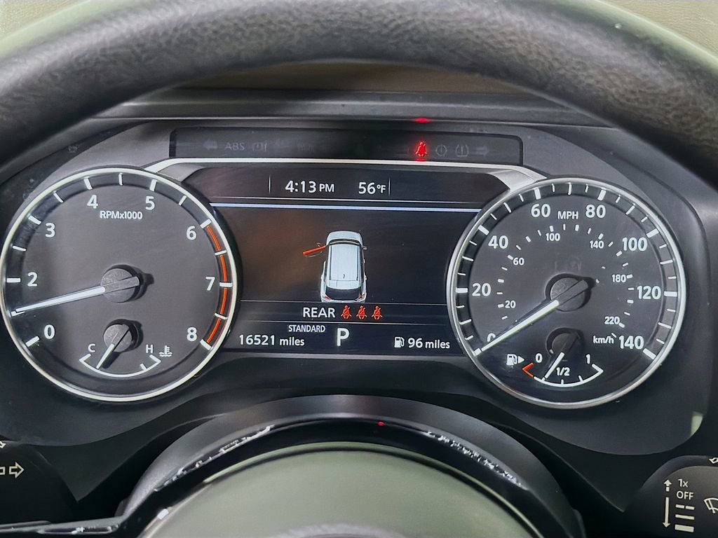 Used 2022 Nissan Rogue SV image 15