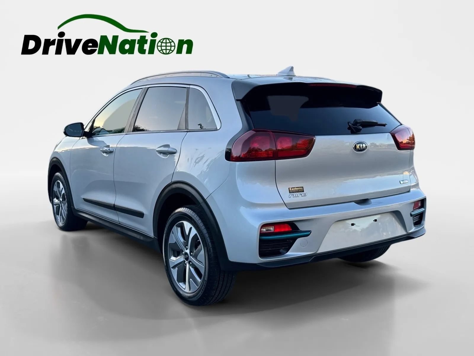 Used 2021 Kia Niro EX w/ Cold Weather Package FWD image 7