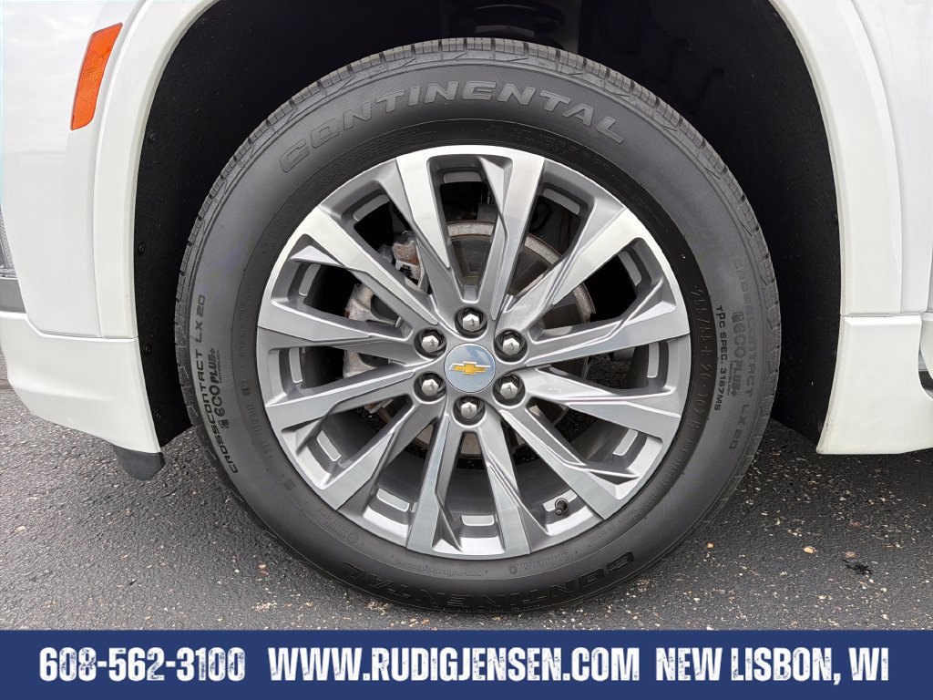 Used 2023 Chevrolet Traverse Premier AWD/4WD image 27