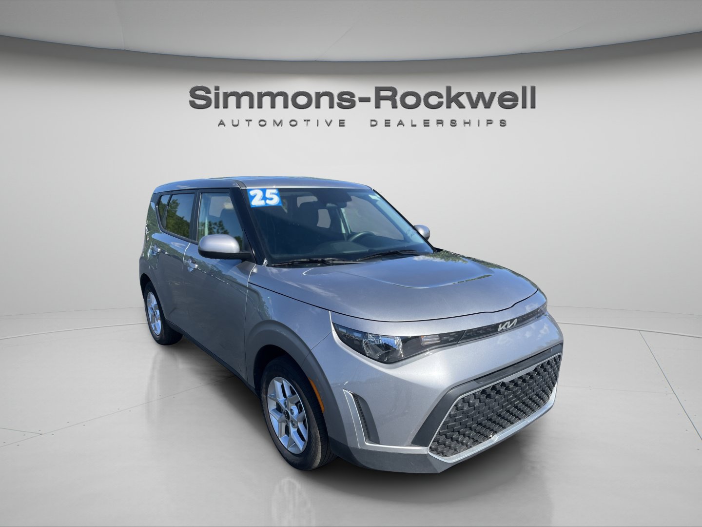 Used 2025 Kia Soul LX w/ LX Technology Package FWD image 7