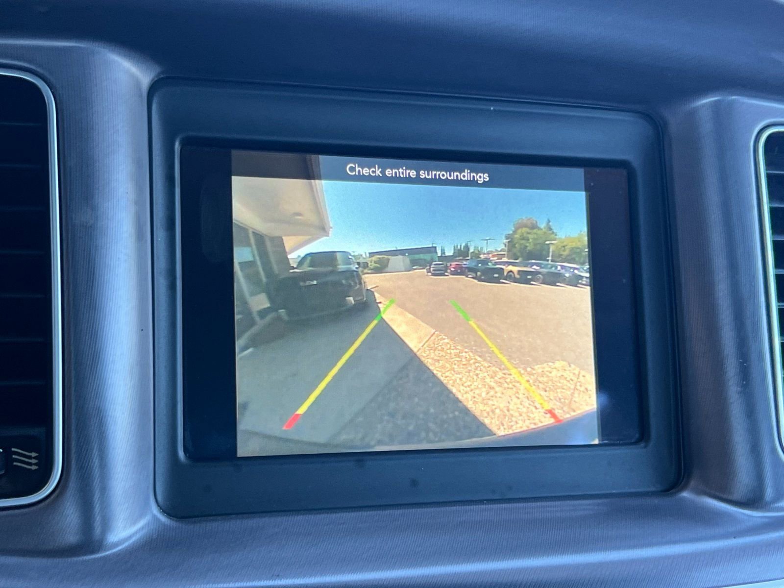 Used 2019 Dodge Charger SXT RWD image 18