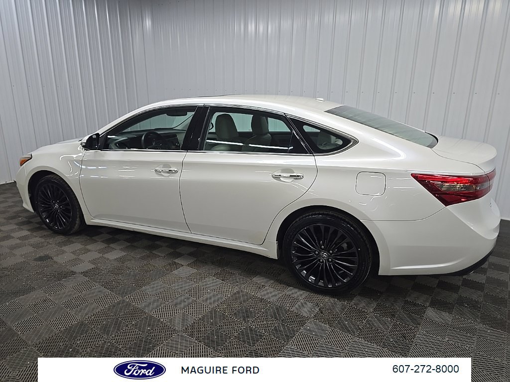 Used 2018 Toyota Avalon Touring w/ Carpet Mat Package FWD image 4
