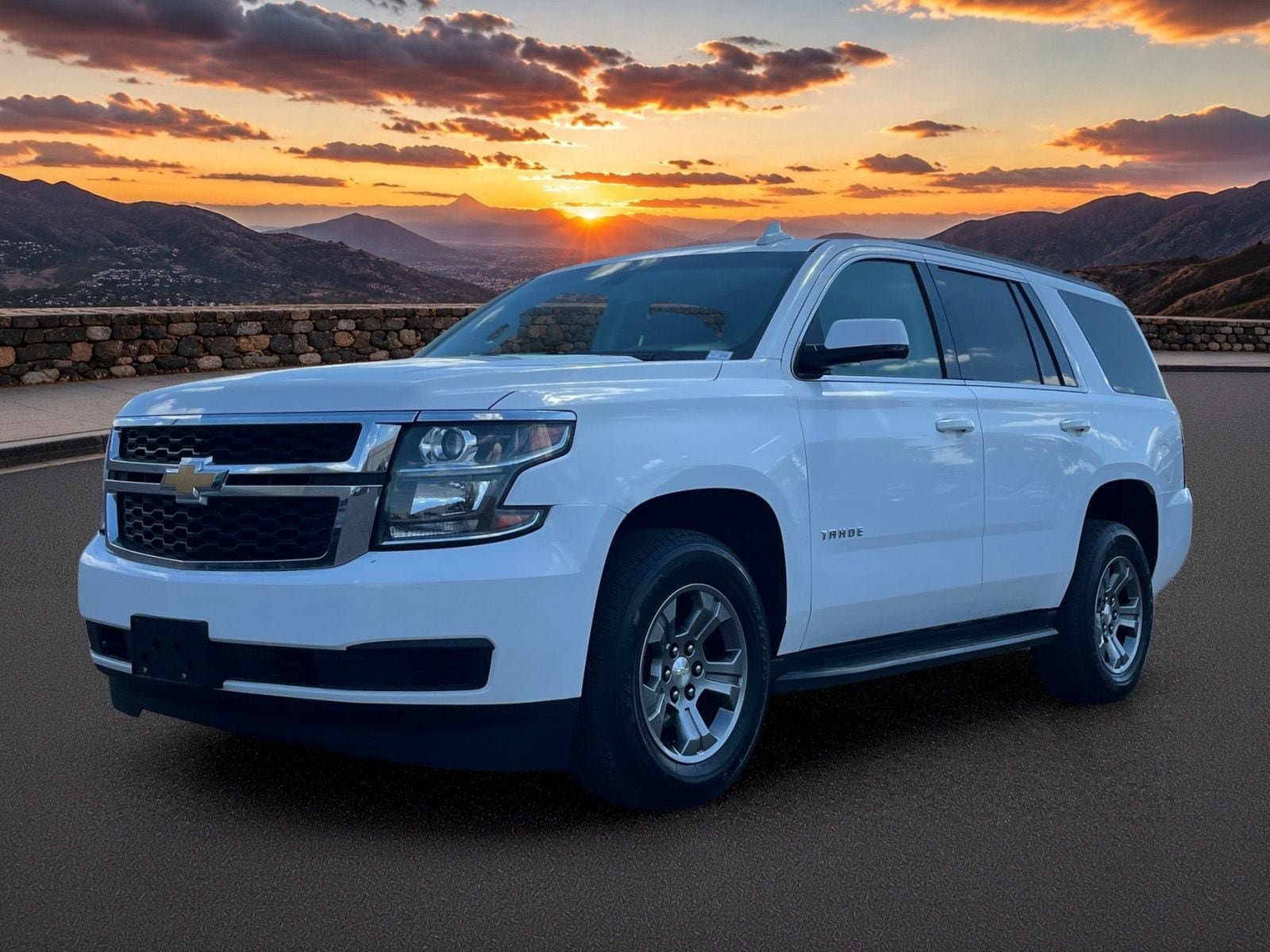 Used 2020 Chevrolet Tahoe LS w/ Max Trailering Package AWD/4WD image 2