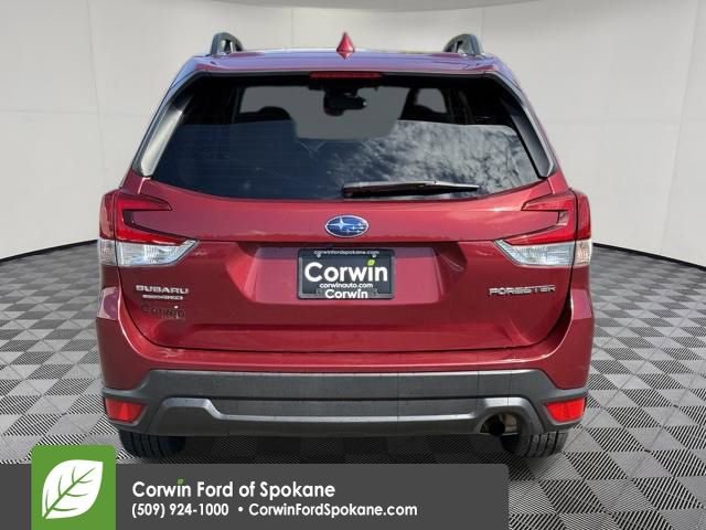 Used 2019 Subaru Forester Premium w/ All-Weather Package AWD/4WD image 17
