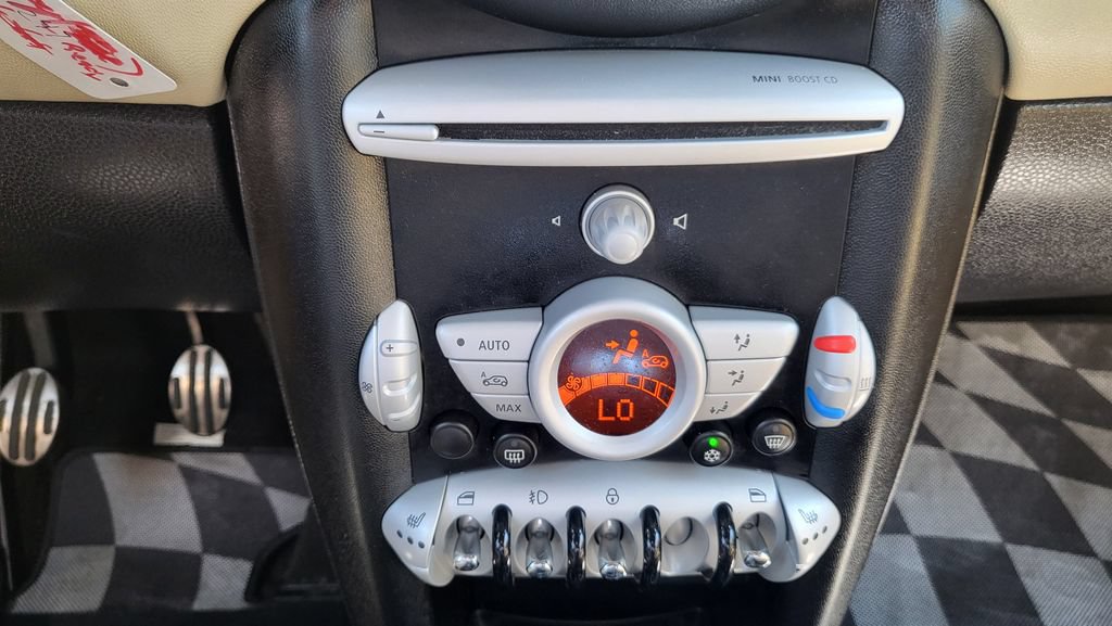 Used 2009 MINI Cooper John Cooper Works FWD image 31