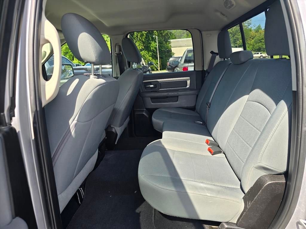 Used 2020 RAM 1500 Classic SLT RWD image 12