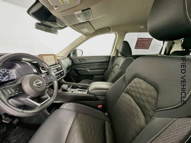 Certified 2024 Nissan Pathfinder SV FWD image 20
