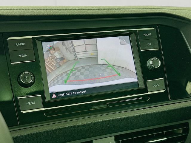 Used 2020 Volkswagen Jetta SE w/ SE Cold Weather Package image 14