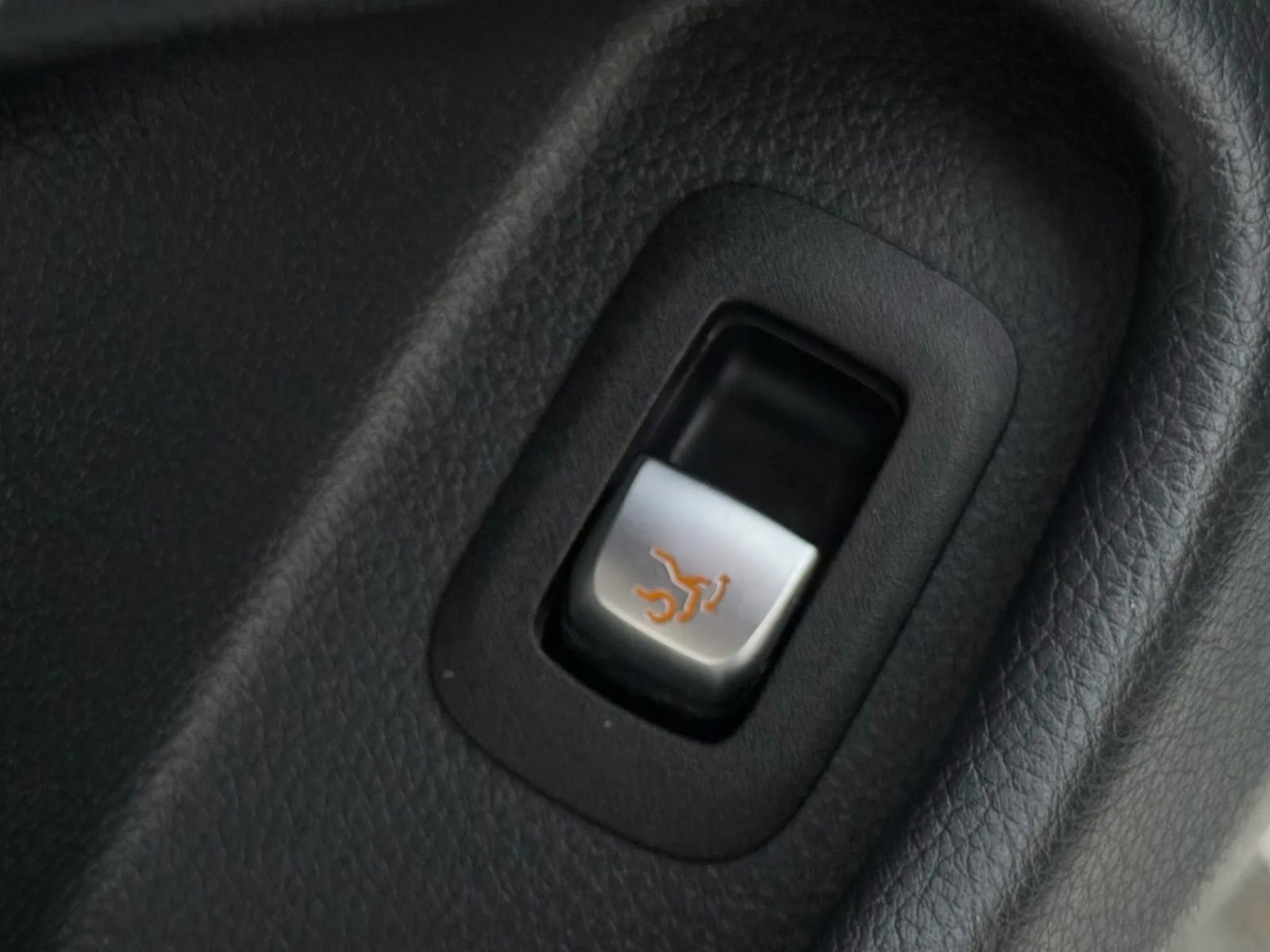 Used 2018 Mercedes-Benz C 300 Coupe image 13