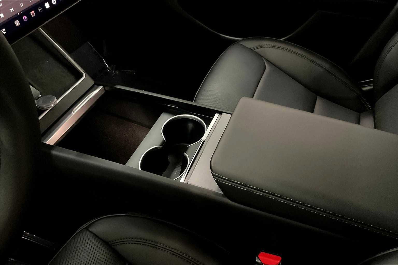 Used 2026 Tesla Model Y 2WD image 19