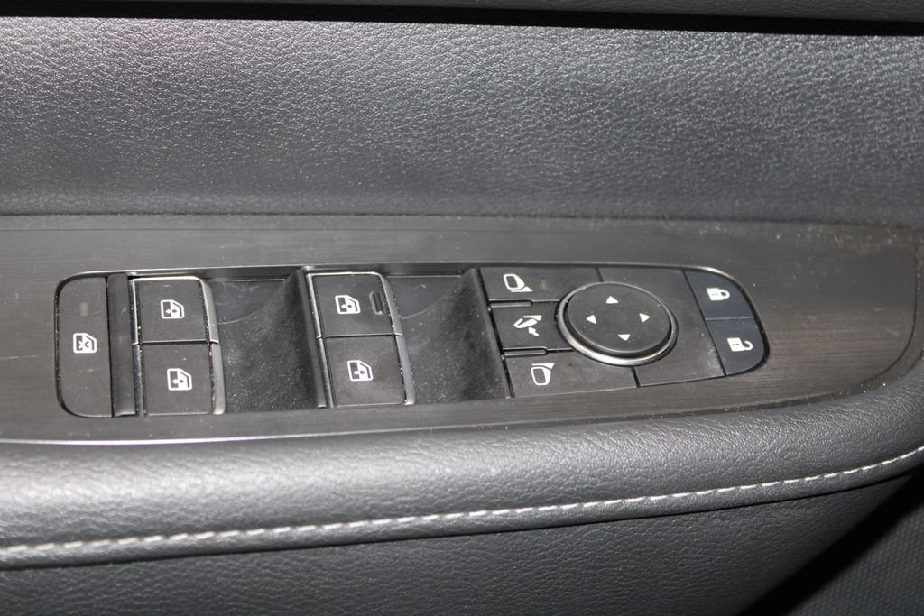 Used 2025 Nissan Armada PRO-4X AWD/4WD image 45