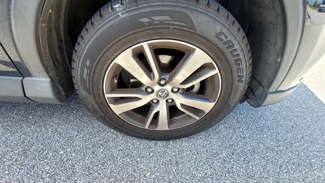 Used 2018 Toyota RAV4 XLE FWD video 2