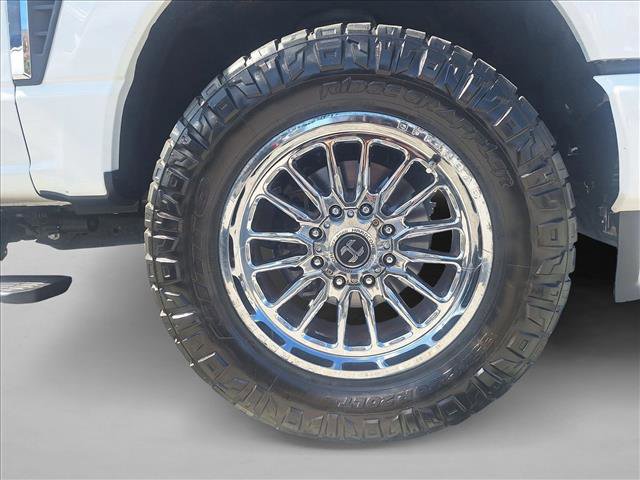 Used 2024 Ford F250 Platinum w/ FX4 Off-Road Package AWD/4WD image 19