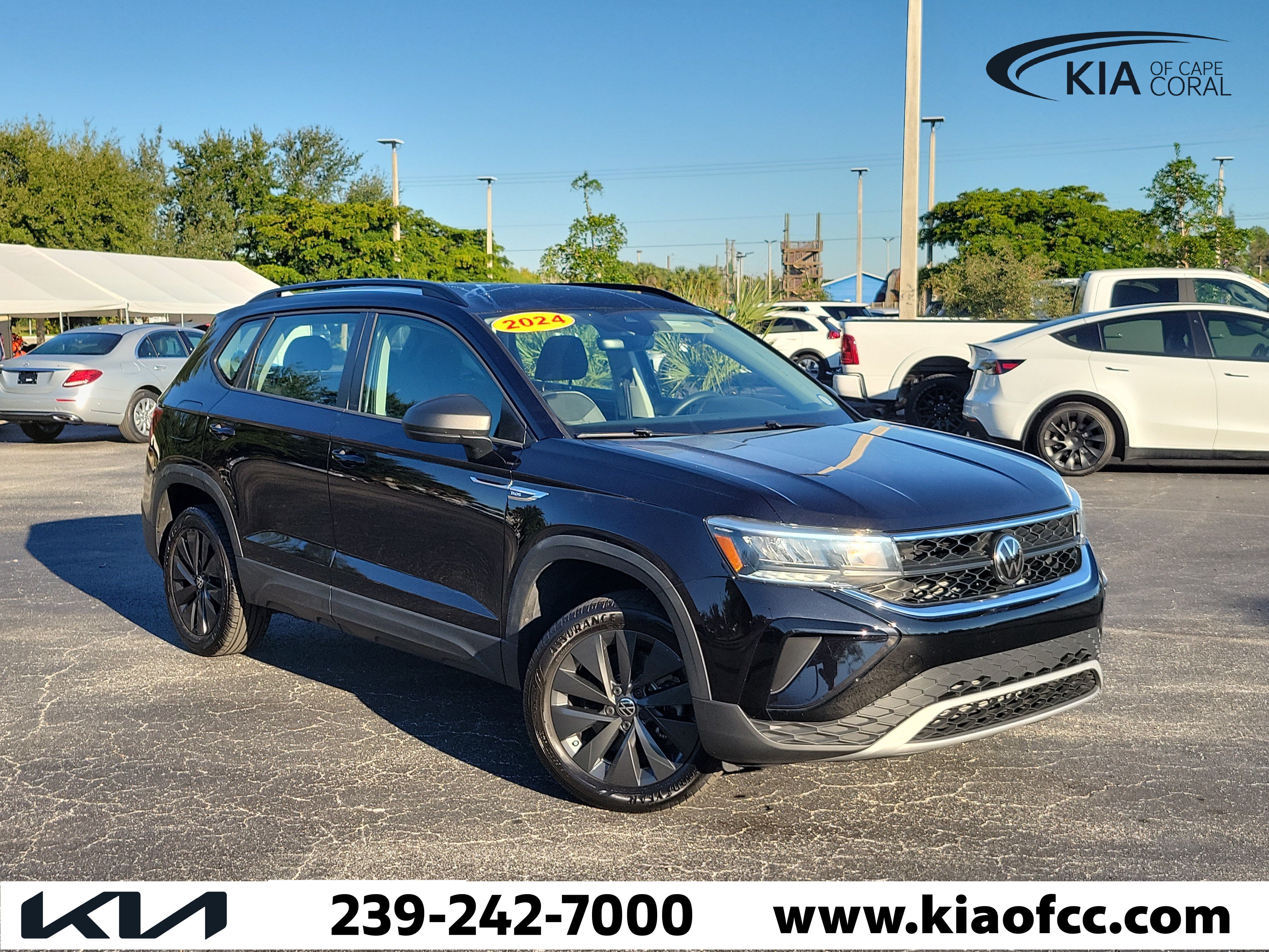 Used 2024 Volkswagen Taos S FWD image 1