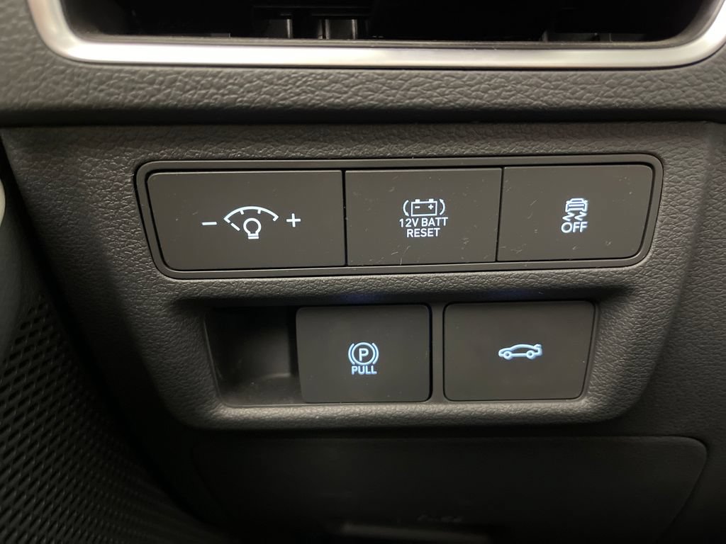 Certified 2025 Hyundai Sonata SEL FWD image 30