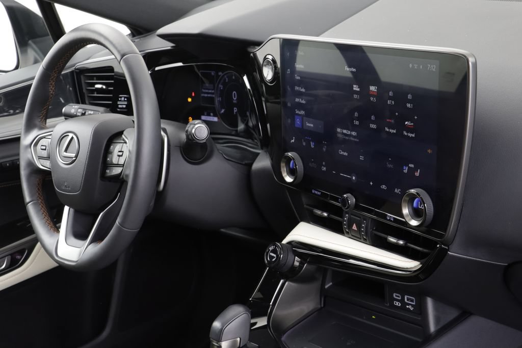 Used 2022 Lexus NX 250 AWD image 22