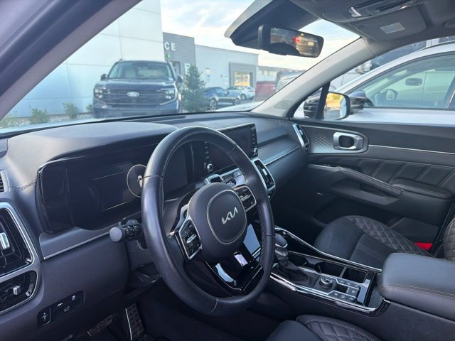 Used 2023 Kia Sorento SX AWD/4WD image 17