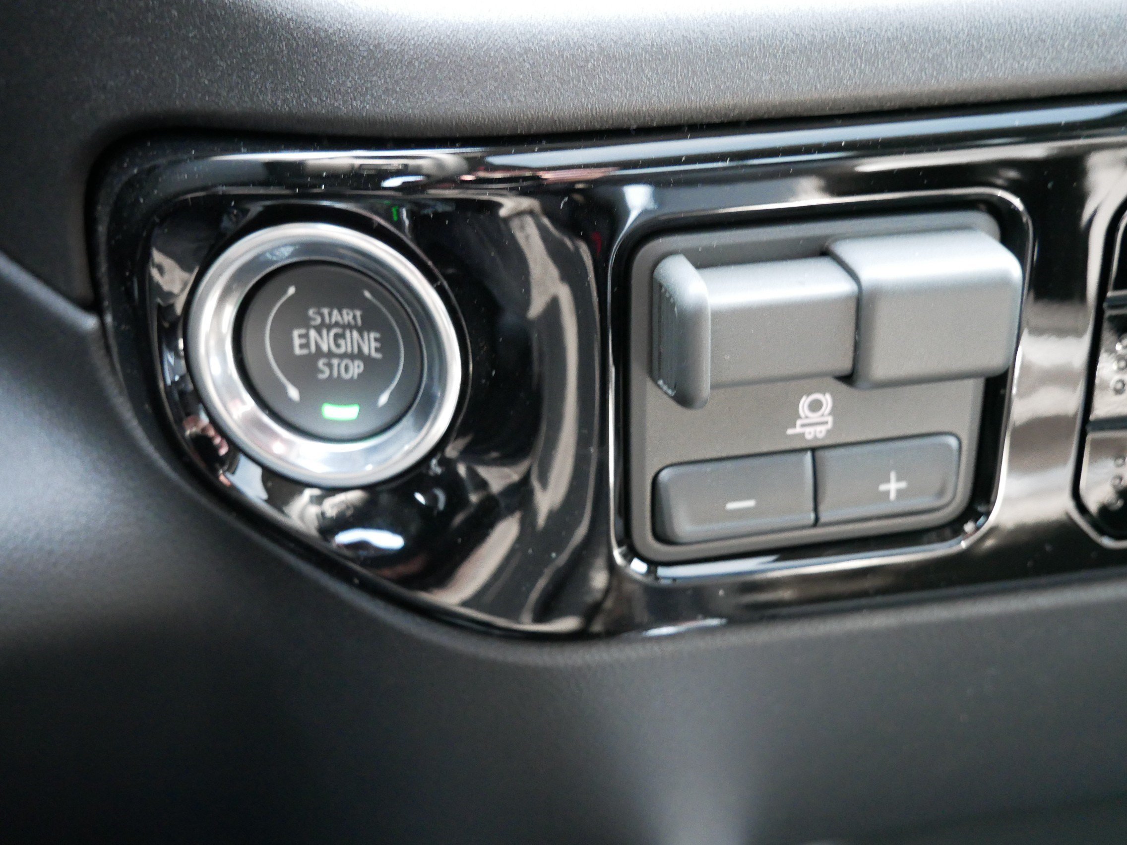 New 2026 Chevrolet Silverado 2500 LTZ w/ LTZ Plus Package AWD/4WD image 27