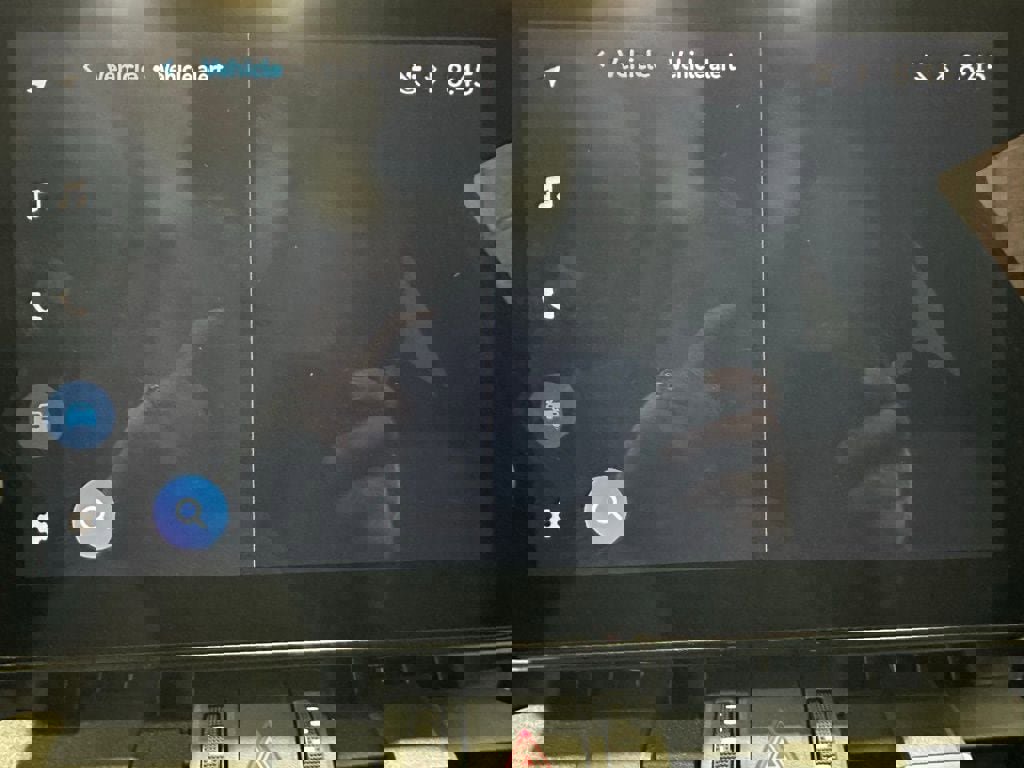 Used 2025 Toyota RAV4 XSE w/ Weather Package image 32