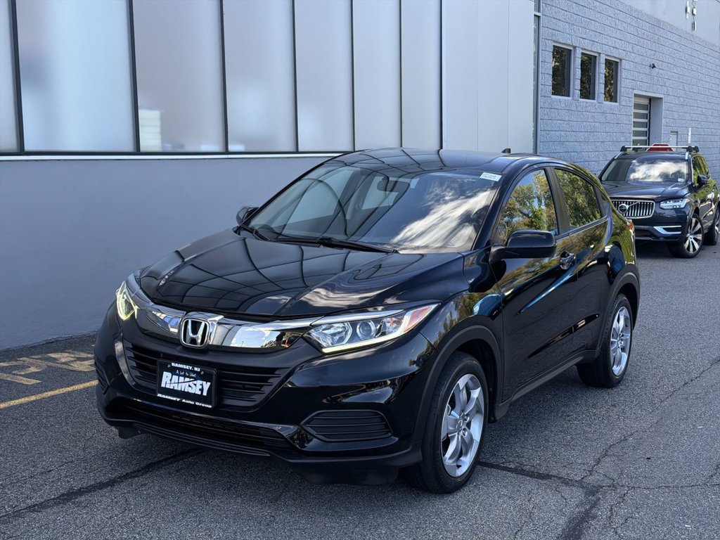 Used 2022 Honda HR-V LX image 1