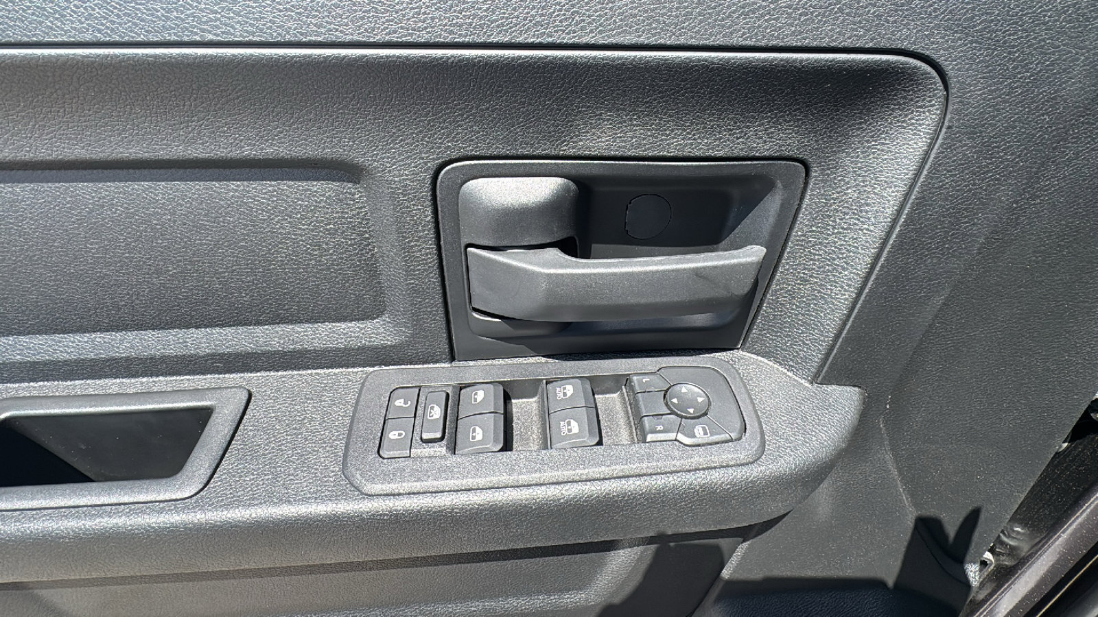 New 2026 RAM 3500 Tradesman AWD/4WD image 12