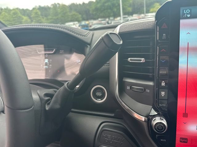 New 2026 RAM 2500 Laramie AWD/4WD image 16