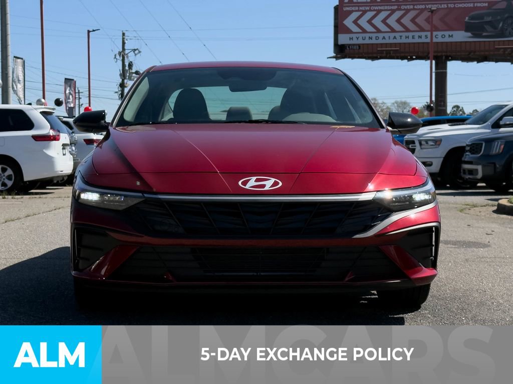 Certified 2025 Hyundai Elantra Sport image 3