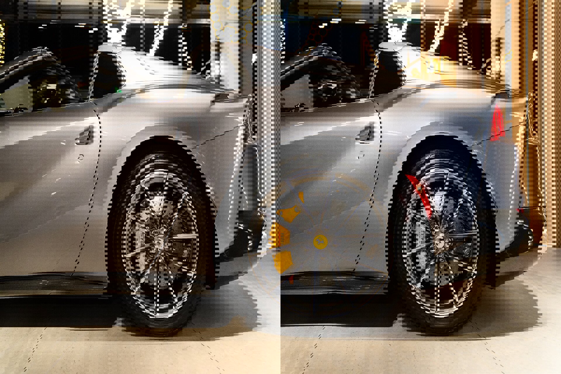 Used 2022 Ferrari 812 GTS image 12