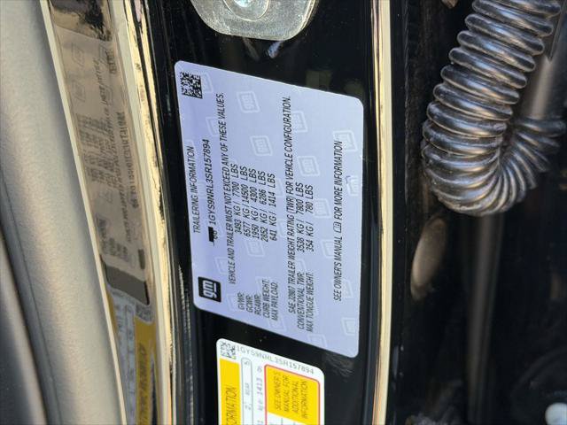 Used 2025 Cadillac Escalade ESV Sport AWD/4WD image 21