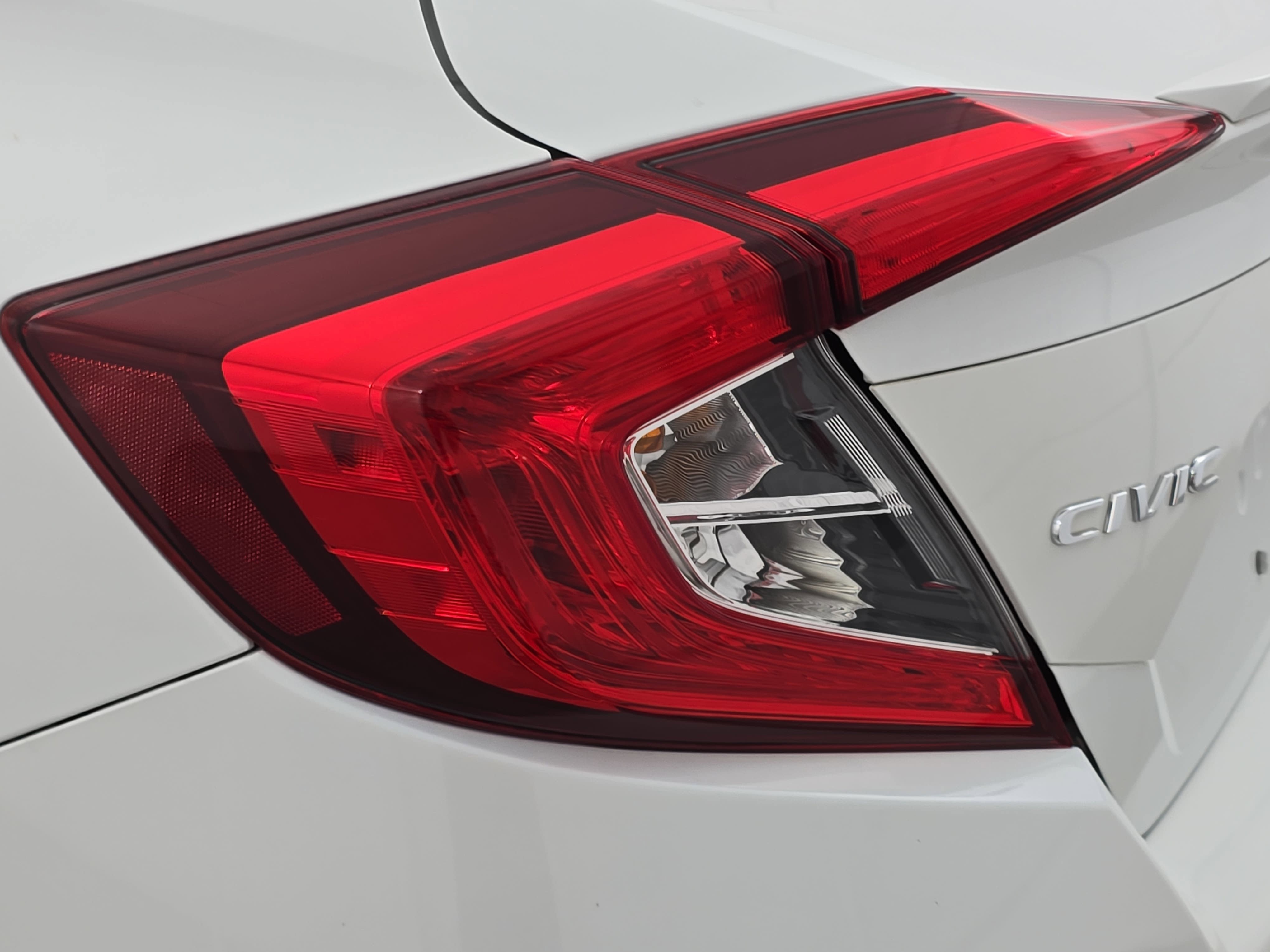 Used 2021 Honda Civic EX image 34