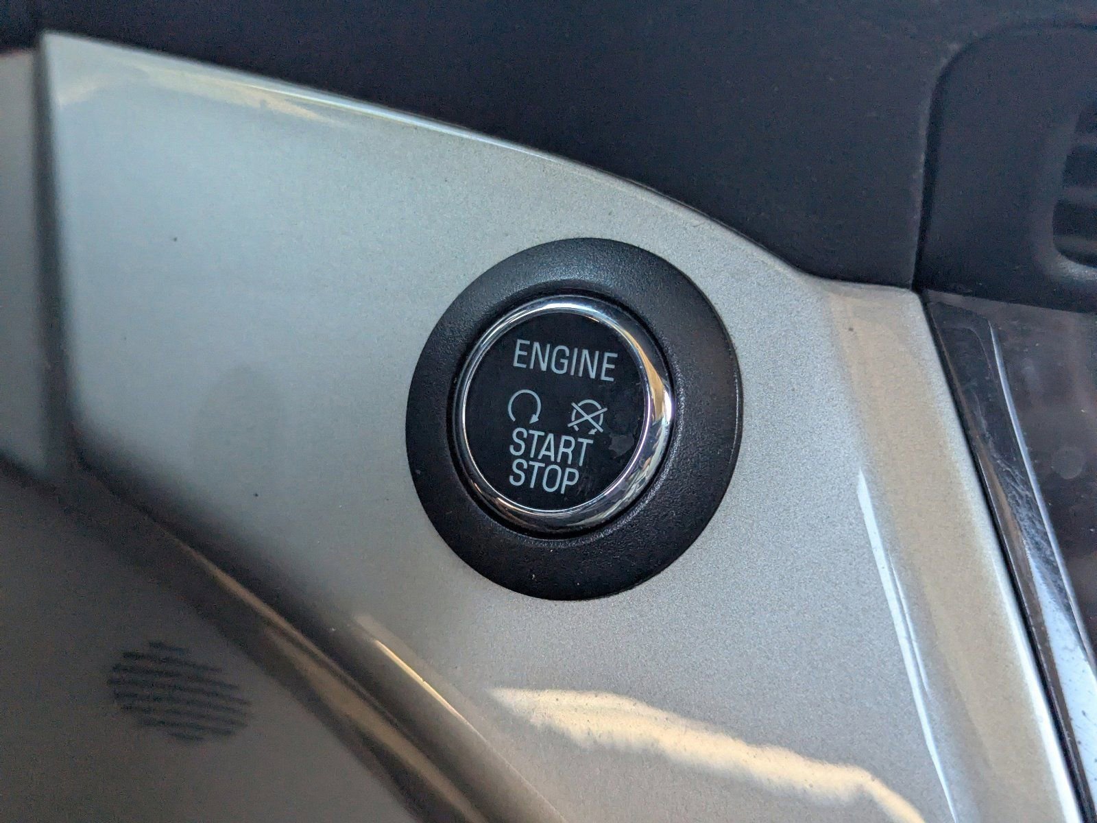 Used 2014 Ford C-MAX Energi SEL w/ Equipment Group 302A image 32