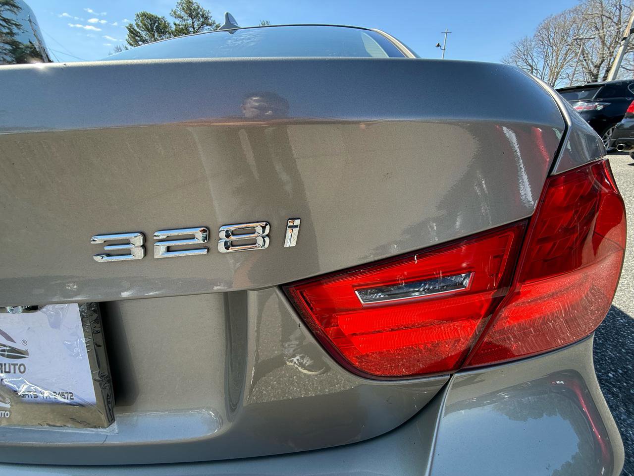 Used 2011 BMW 328i xDrive Sedan AWD/4WD image 14